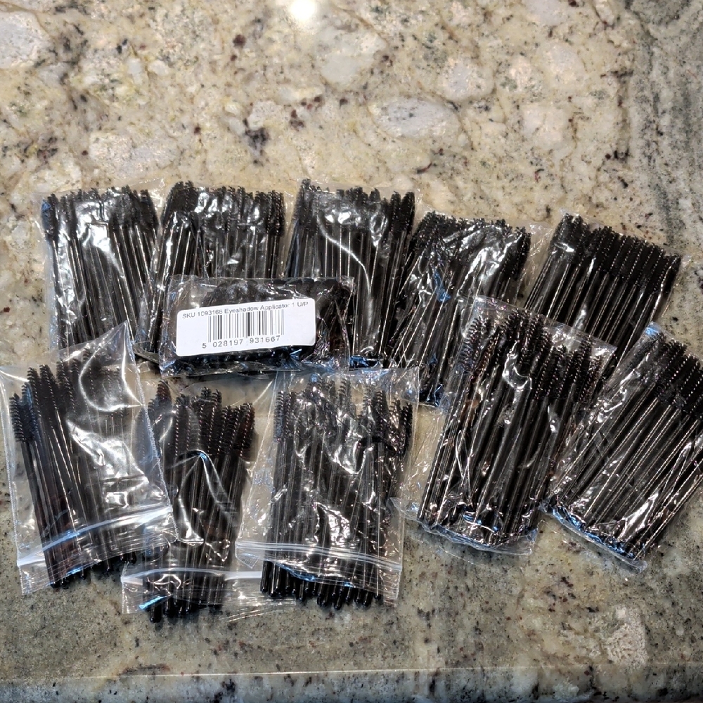 Bulk Pack of Mascara Wands